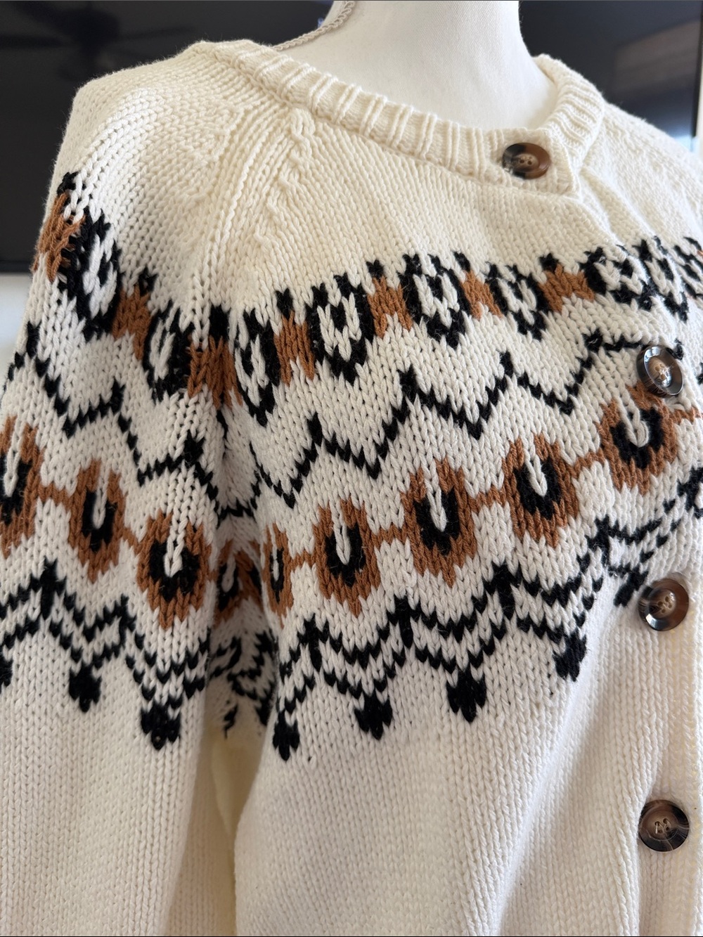 Cream Patterned Button-Front Cardigan Sweater - Picture 4 of 7